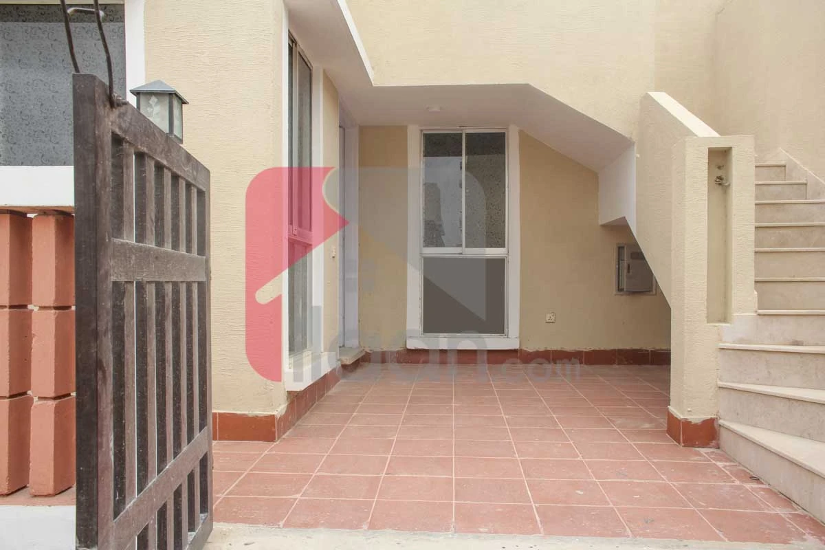 2bdrm House in Owner, Karachi for sale